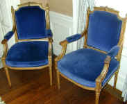 furn_pr_armchairs_french_red.jpg (49322 bytes)