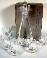 glass_steuben_cordial_set_with_box_red.jpg (51716 bytes)