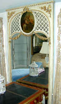 mirror_painted_panel_and_lattice_red.jpg (44851 bytes)