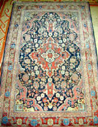 rug_sarouk_small_room_red.jpg (67584 bytes)