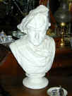 Plaster_bust_of_Robert_Burns_375.jpg (53026 bytes)